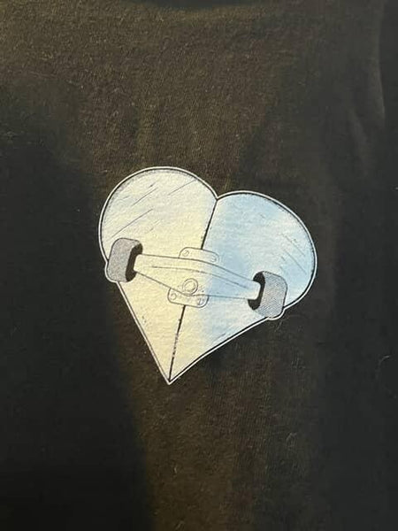 THOUGHTCRIMES - HEART TEE
